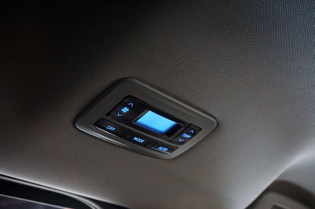2019 Toyota Sienna *Hanicap Accessible* *VMI Handicap Conversion* *Power Ramp* - 23043305 - 69