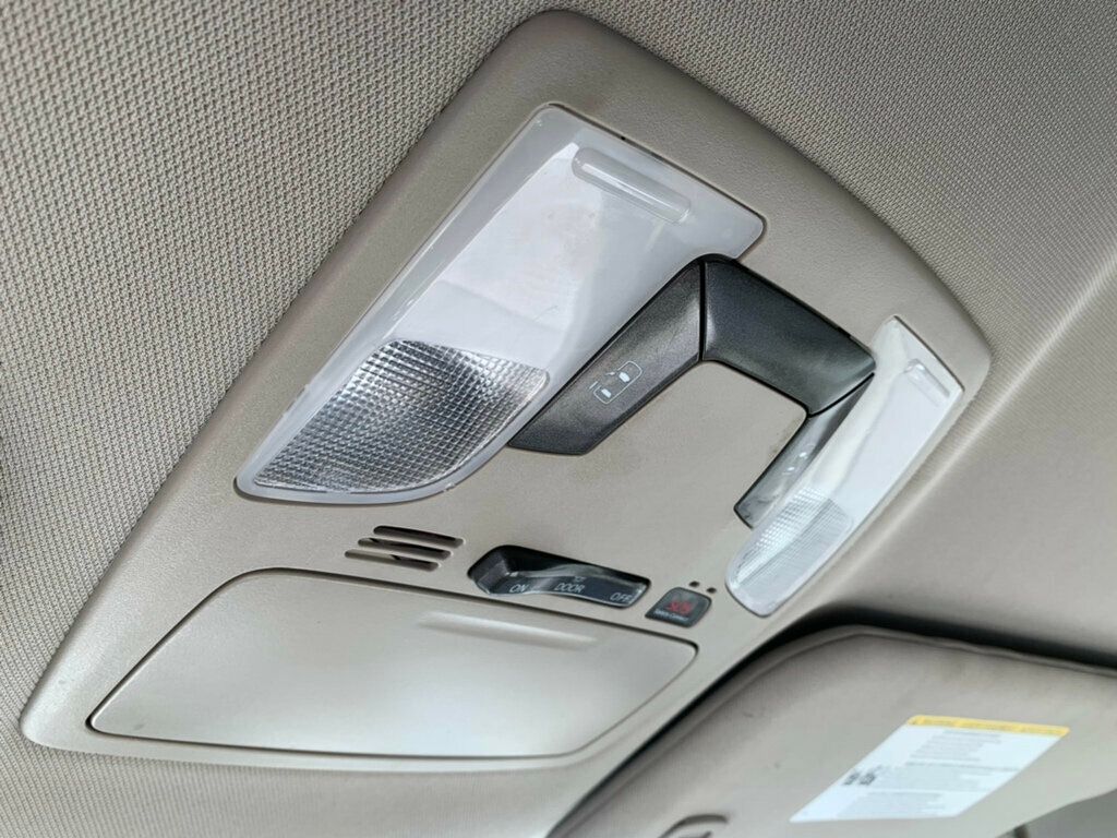 2019 Toyota Sienna LE FWD 8-Passenger - 22989790 - 45