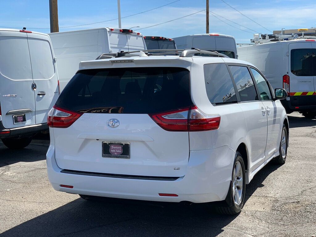 2019 Toyota Sienna LE FWD 8-Passenger - 22989790 - 8