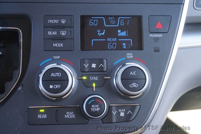2019 Toyota Sienna LE FWD 8-Passenger - 23093524 - 25