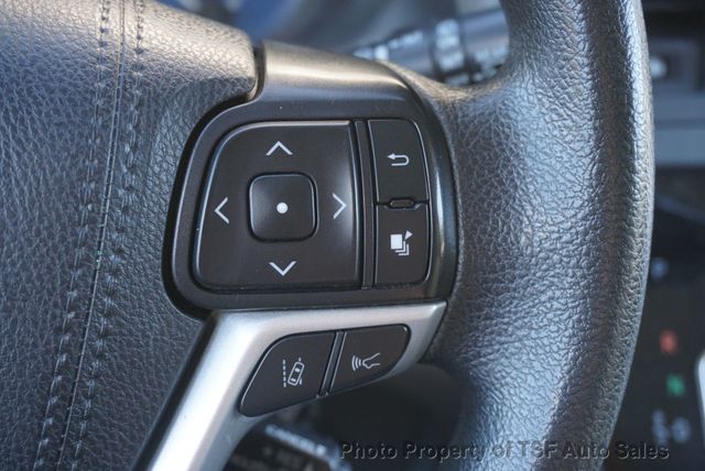 2019 Toyota Sienna LE FWD 8-Passenger - 23093524 - 28