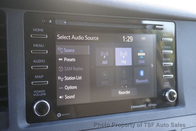 2019 Toyota Sienna LE FWD 8-Passenger - 23093524 - 38