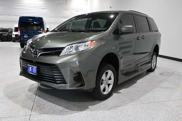 2019 Toyota Sienna LE Mobility FWD 7-Passenger Mobility - 23009991 - 9