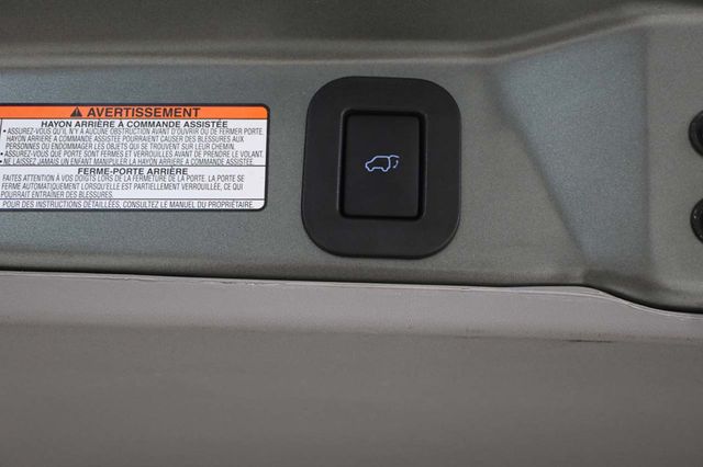 2019 Toyota Sienna LE Mobility FWD 7-Passenger Mobility - 23009991 - 26