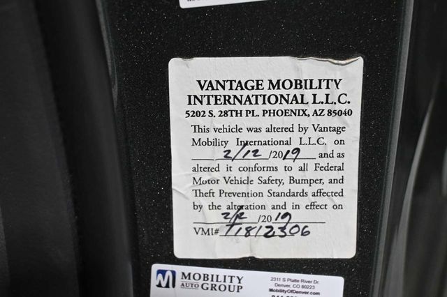 2019 Toyota Sienna LE Mobility FWD 7-Passenger Mobility - 23009991 - 34