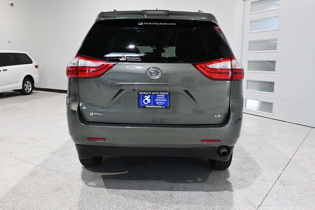 2019 Toyota Sienna LE Mobility FWD 7-Passenger Mobility - 23009991 - 6