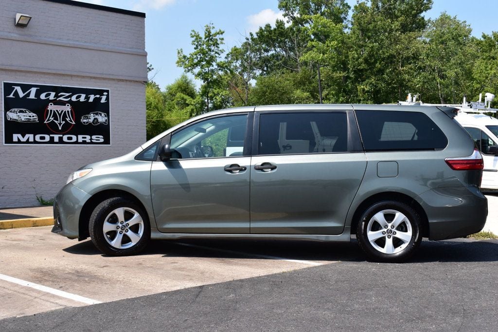 2019 Toyota Sienna L FWD 7-Passenger - 22576230 - 2