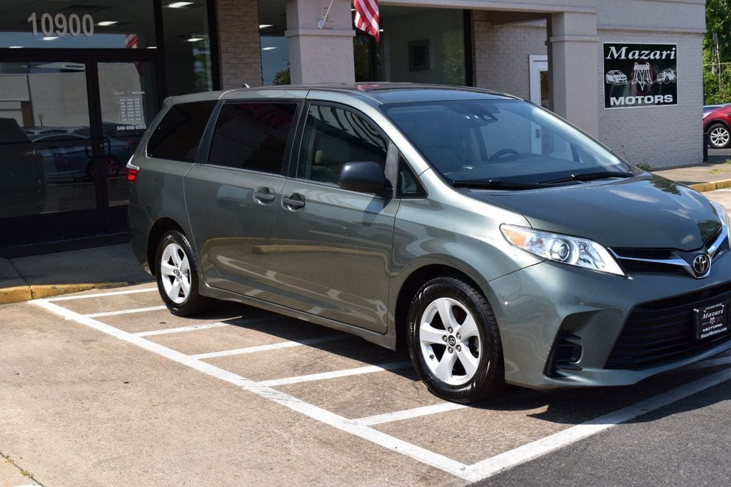 2019 Toyota Sienna L FWD 7-Passenger - 22576230 - 8