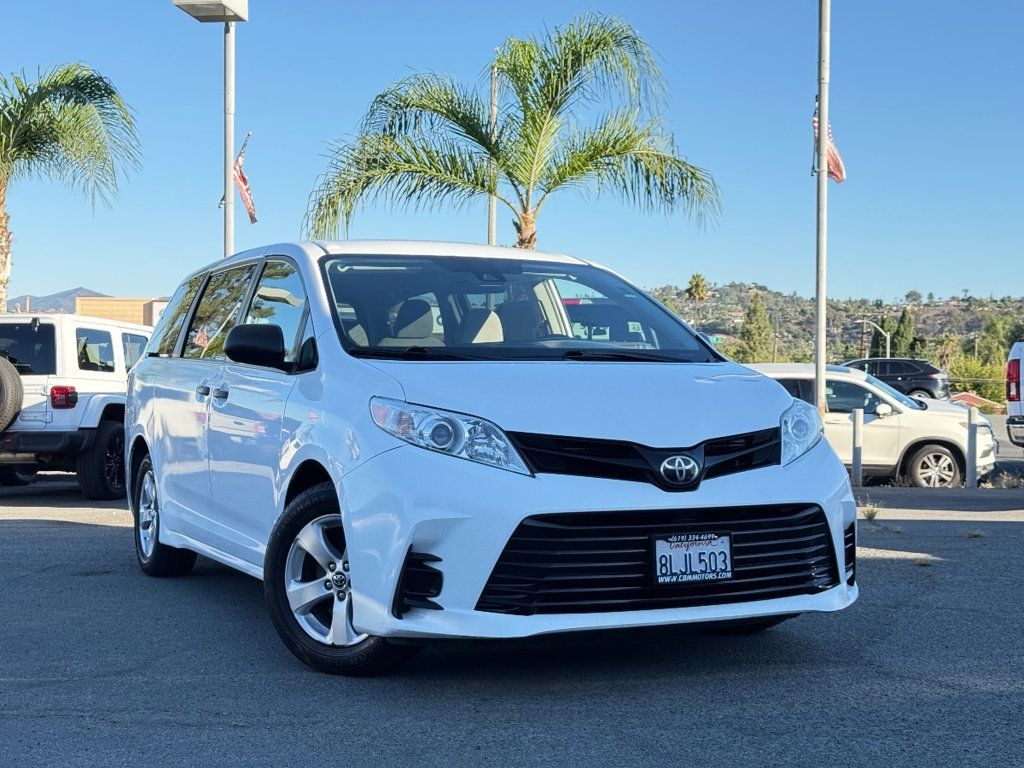2019 Toyota Sienna L FWD 7-Passenger - 22933856 - 1