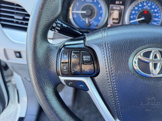 2019 Toyota Sienna L FWD 7-Passenger - 22933856 - 21