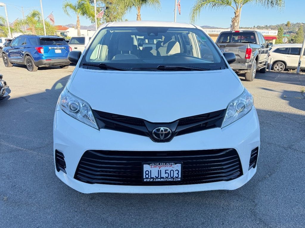 2019 Toyota Sienna L FWD 7-Passenger - 22933856 - 3
