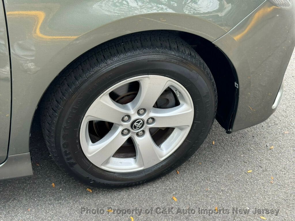 2019 Toyota Sienna L photo 30