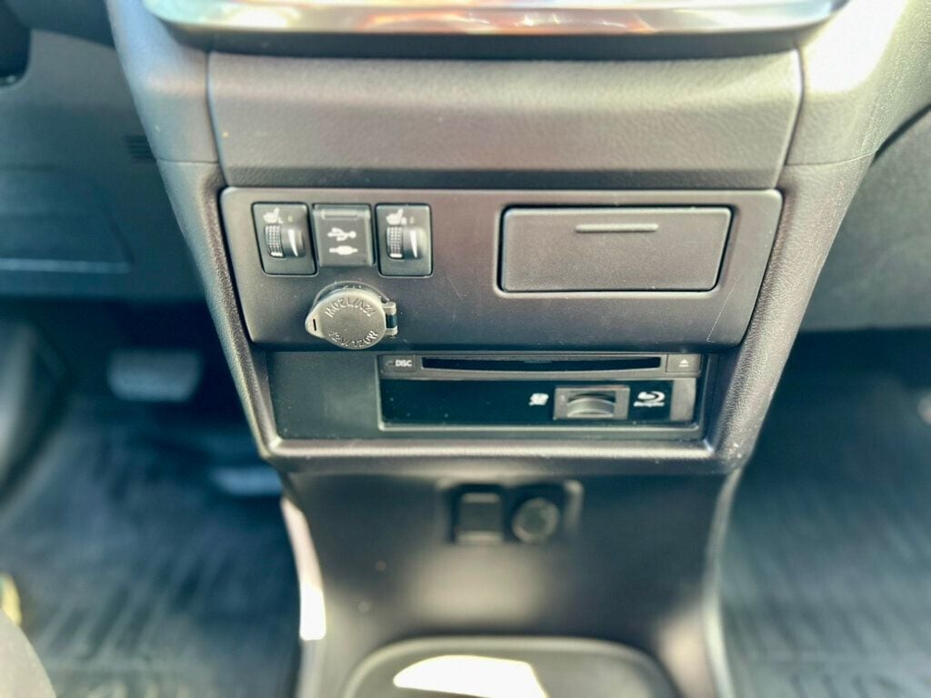 2019 Toyota Sienna Limited Premium photo 26