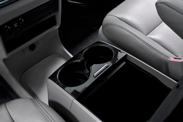 2019 Toyota Sienna Limited Premium FWD 7-Passenger - 22141569 - 23