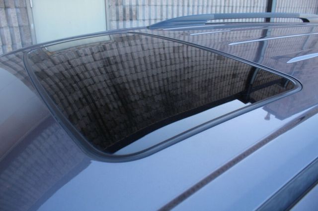 2019 Toyota Sienna ONE OWNER AWD LIMITED W/ NAVIGATION, LEATHER HTD SEATS, MOONROOF - 22976799 - 33