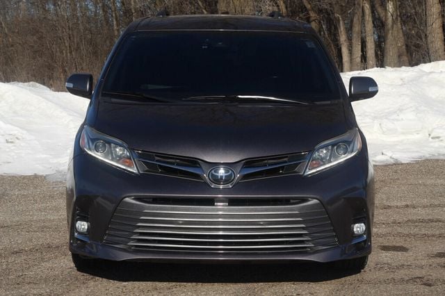 2019 Toyota Sienna ONE OWNER AWD LIMITED W/ NAVIGATION, LEATHER HTD SEATS, MOONROOF - 22976799 - 3