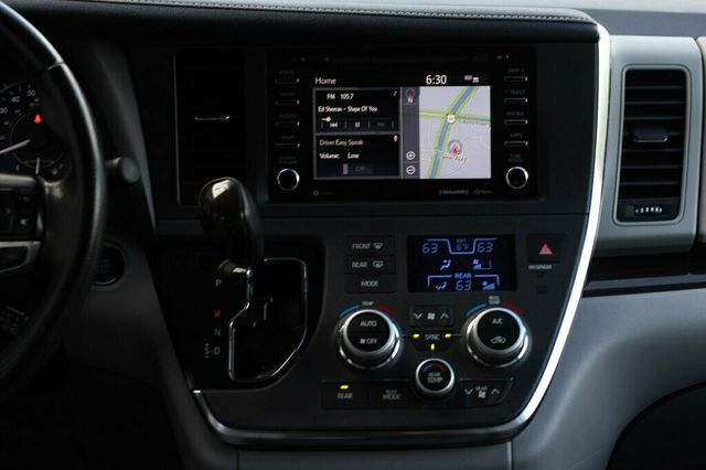 2019 Toyota Sienna ONE OWNER AWD XLE W/ NAVIGATION, MOONROOF, LEATHER - 23018388 - 12