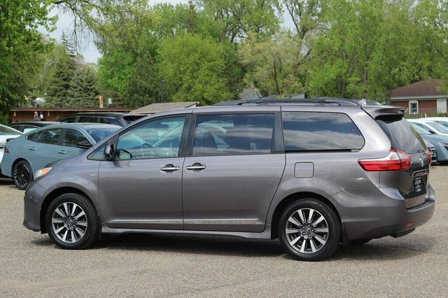 2019 Toyota Sienna ONE OWNER AWD XLE W/ NAVIGATION, MOONROOF, LEATHER - 23018388 - 17