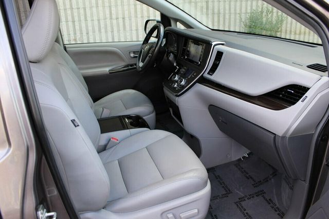 2019 Toyota Sienna ONE OWNER AWD XLE W/ NAVIGATION, MOONROOF, LEATHER - 23018388 - 7