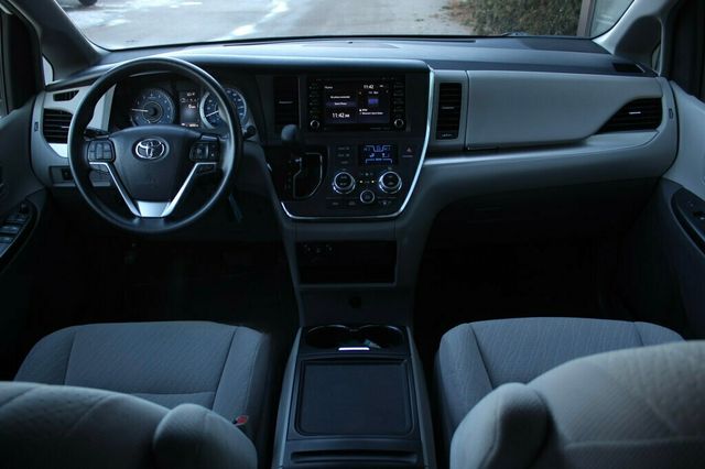 2019 Toyota Sienna ONE OWNER LE 8 PASSENGER - 22981388 - 12