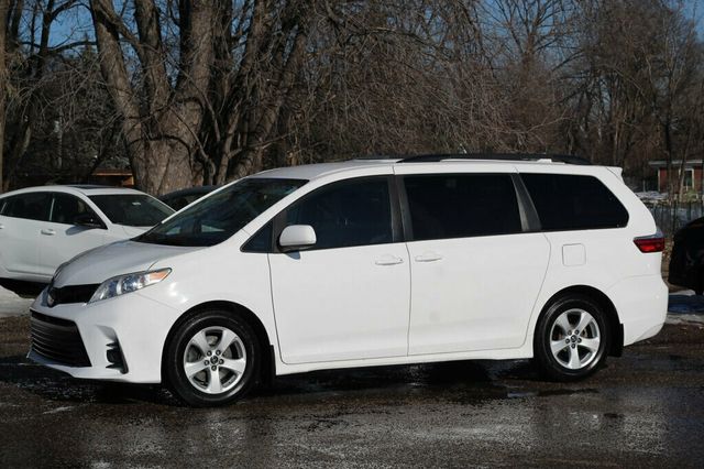 2019 Toyota Sienna ONE OWNER LE 8 PASSENGER - 22981388 - 16