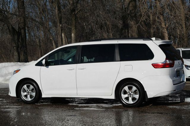 2019 Toyota Sienna ONE OWNER LE 8 PASSENGER - 22981388 - 18