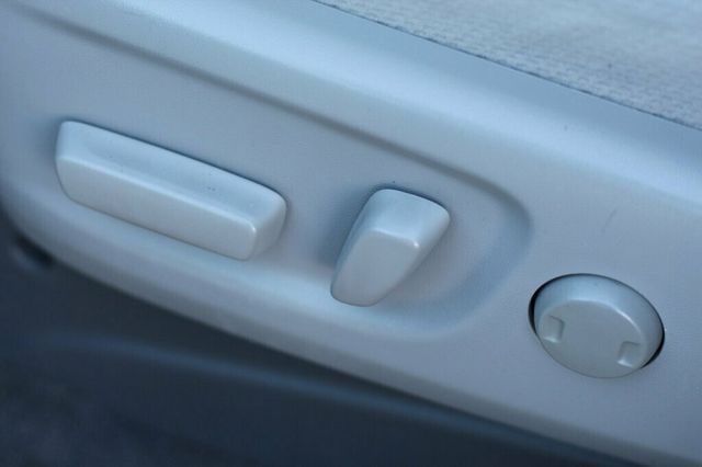 2019 Toyota Sienna ONE OWNER LE 8 PASSENGER - 22981388 - 25