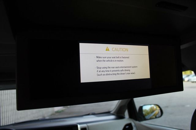 2019 Toyota Sienna ONE OWNER XLE PREMIUM W/ REAR BLU-RAY DVD, NAVIGATION, LEATHER - 23089853 - 31
