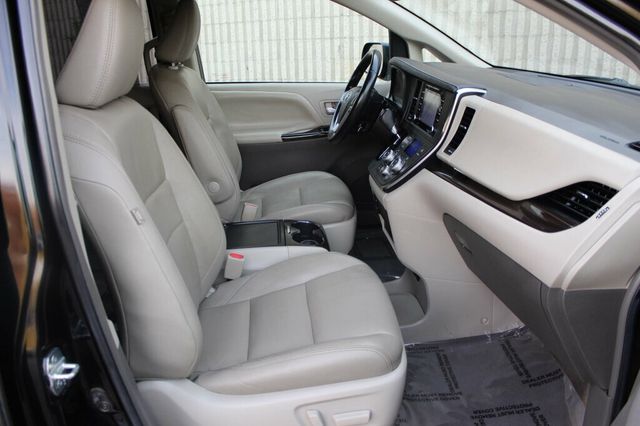 2019 Toyota Sienna ONE OWNER XLE PREMIUM W/ REAR BLU-RAY DVD, NAVIGATION, LEATHER - 23089853 - 6