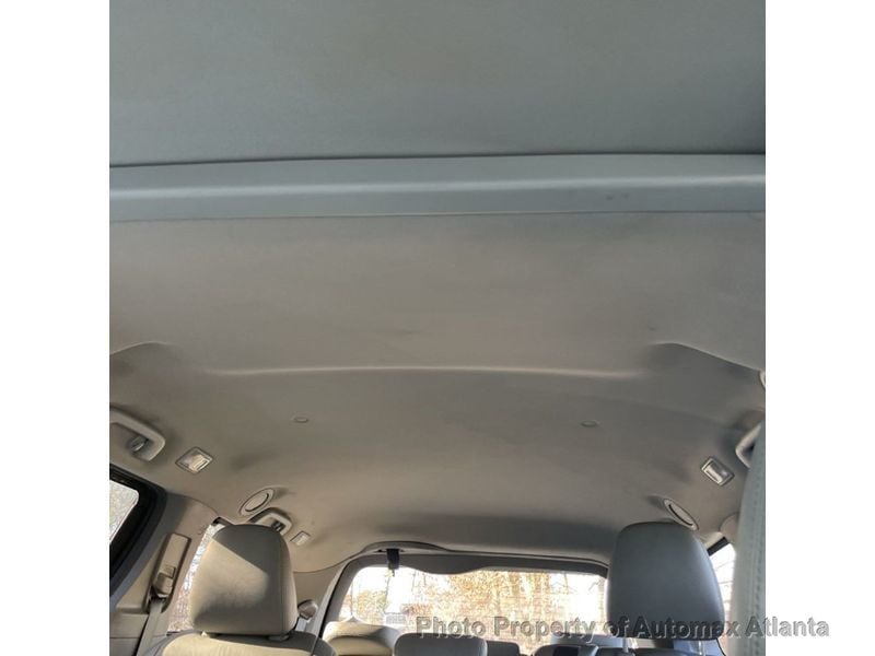 2019 Toyota Sienna XLE - 22750319 - 13