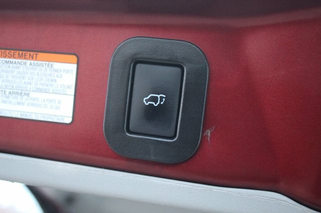 2019 Toyota Sienna XLE 8 PASSENGER W/ NAVIGATION/ ENTUNE PREMIUM AUDIO,MOONROOF - 22918480 - 32