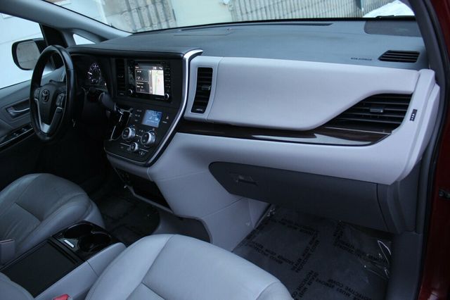 2019 Toyota Sienna XLE 8 PASSENGER W/ NAVIGATION/ ENTUNE PREMIUM AUDIO,MOONROOF - 22918480 - 8