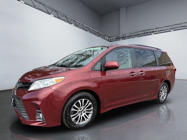 2019 Toyota Sienna XLE Automatic Access Seat FWD 7-Passenger - 22998256 - 9