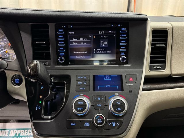 2019 Toyota Sienna XLE Automatic Access Seat FWD 7-Passenger - 22998256 - 13