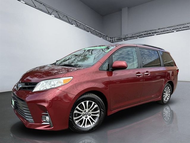 2019 Toyota Sienna XLE Automatic Access Seat FWD 7-Passenger - 22998256 - 25