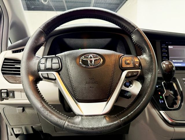 2019 Toyota Sienna XLE Automatic Access Seat FWD 7-Passenger - 22933029 - 10