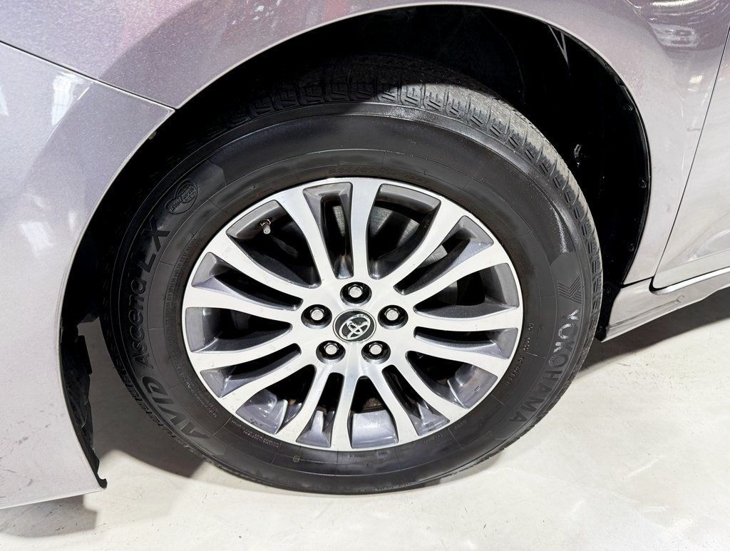 2019 Toyota Sienna XLE Automatic Access Seat FWD 7-Passenger - 22933029 - 1