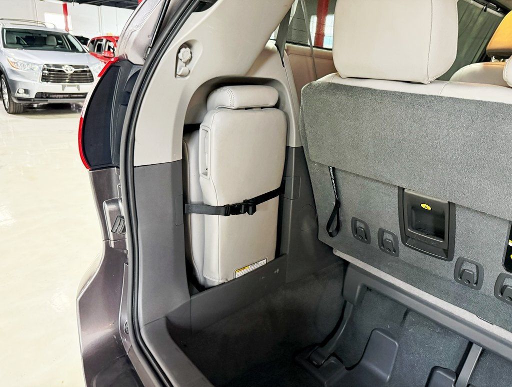 2019 Toyota Sienna XLE Automatic Access Seat FWD 7-Passenger - 22933029 - 31
