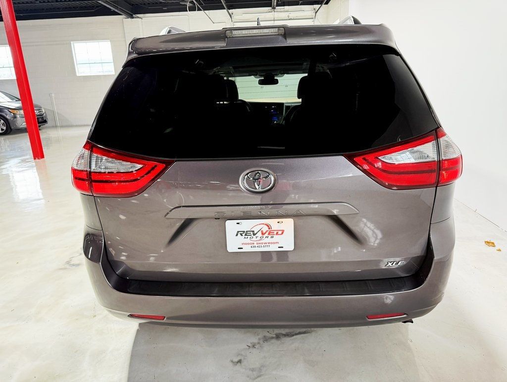 2019 Toyota Sienna XLE Automatic Access Seat FWD 7-Passenger - 22933029 - 5
