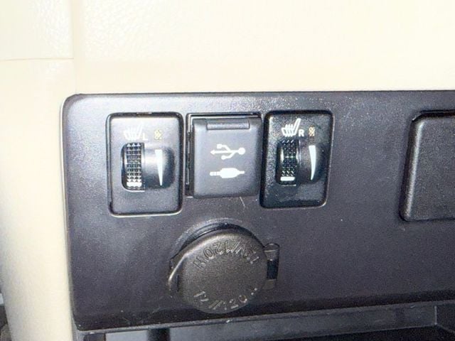 2019 Toyota Sienna XLE Automatic Access Seat FWD 7-Passenger - 23031652 - 19