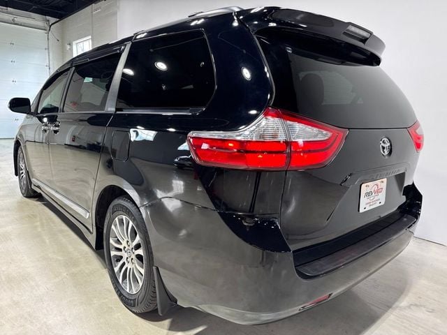 2019 Toyota Sienna XLE Automatic Access Seat FWD 7-Passenger - 23031652 - 5