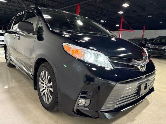 2019 Toyota Sienna XLE Automatic Access Seat FWD 7-Passenger - 23031652 - 8