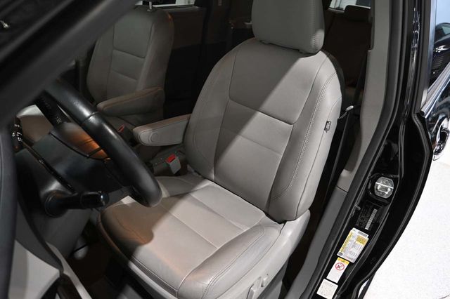 2019 Toyota Sienna XLE Automatic Access Seat FWD 7-Passenger - 23045925 - 13