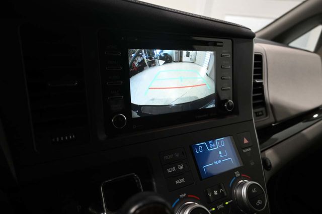 2019 Toyota Sienna XLE Automatic Access Seat FWD 7-Passenger - 23045925 - 37