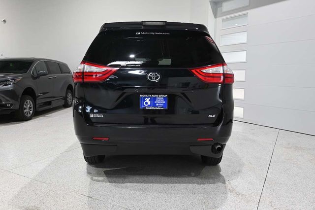 2019 Toyota Sienna XLE Automatic Access Seat FWD 7-Passenger - 23045925 - 6