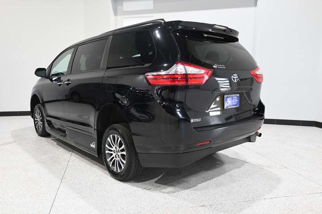 2019 Toyota Sienna XLE Automatic Access Seat FWD 7-Passenger - 23045925 - 7