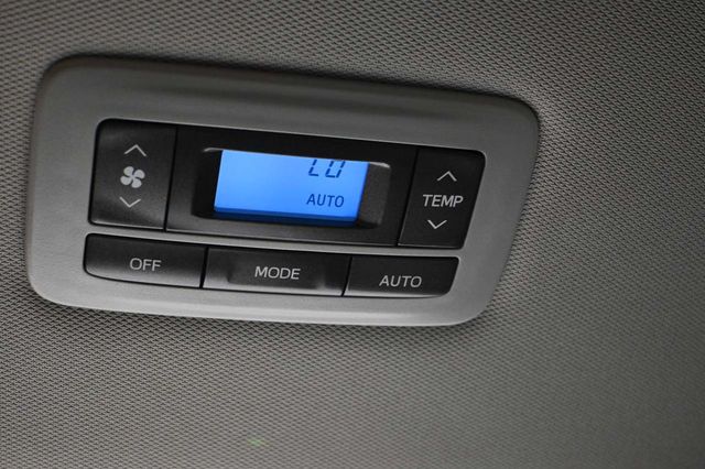 2019 Toyota Sienna XLE Automatic Access Seat FWD 7-Passenger - 23099429 - 30