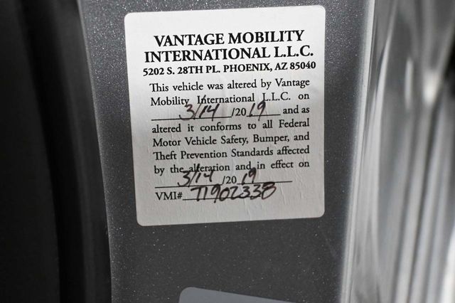 2019 Toyota Sienna XLE Automatic Access Seat FWD 7-Passenger - 23099429 - 36