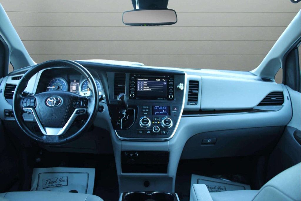 2019 Toyota Sienna XLE Automatic Access Seat FWD 7-Passenger - 22928607 - 20