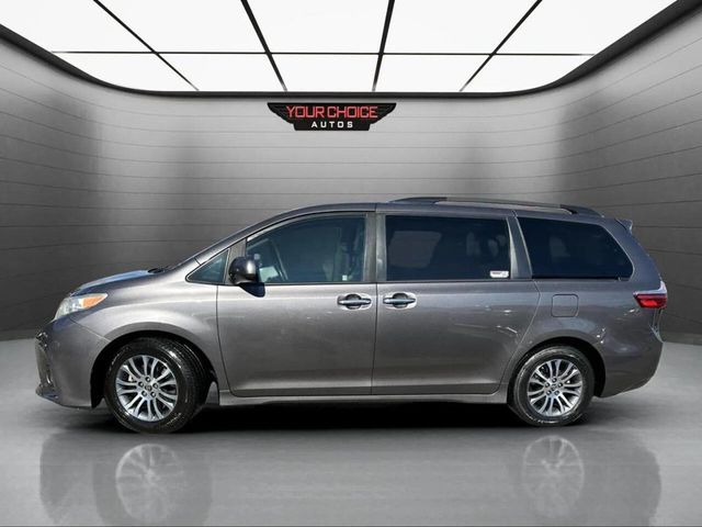 2019 Toyota Sienna XLE Automatic Access Seat FWD 7-Passenger - 22940959 - 1